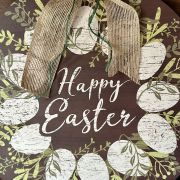 Ghirlanda in legno “happy easter”