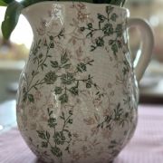 Brocca in ceramica decorata