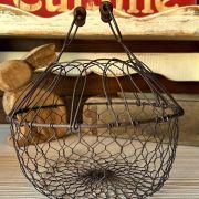 Cesta in rete apribile con manici in legno