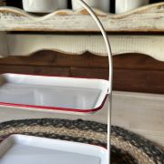Etagere smaltato bianco con bordo rosso
