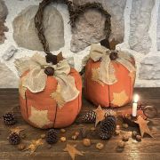 Zucca autunnale in tessuto americano primitive e stelle patchwork