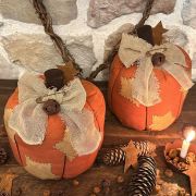 Zucca autunnale in tessuto americano primitive e stelle patchwork