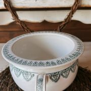Antico vaso francese in ceramica