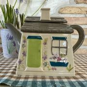 Teiera cottage inglese vintage