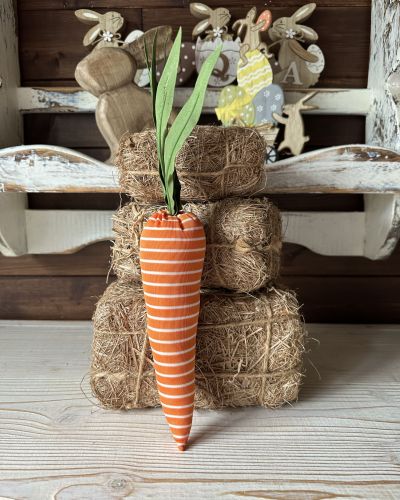 Carota decorativa in tessuto