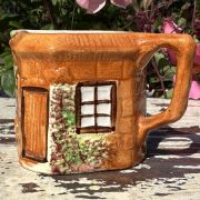 Antica brocchetta inglese cottage