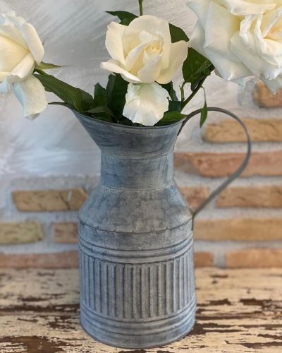 Brocca in ferro vintage